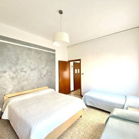 Euroresidence - Piazza Mazzini- 30 Mt Dal Mare - Immobil Relax Jesolo Extérieur photo