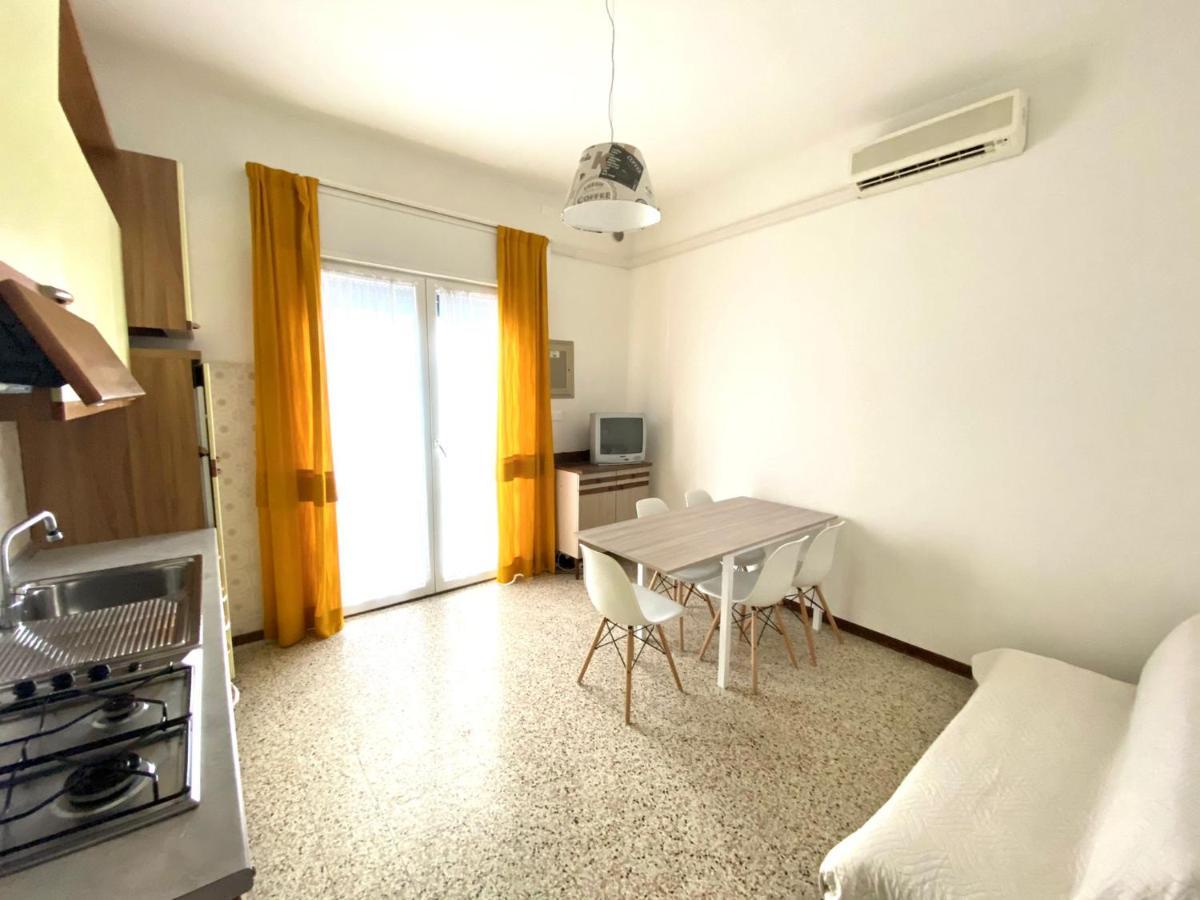 Euroresidence - Piazza Mazzini- 30 Mt Dal Mare - Immobil Relax Jesolo Extérieur photo