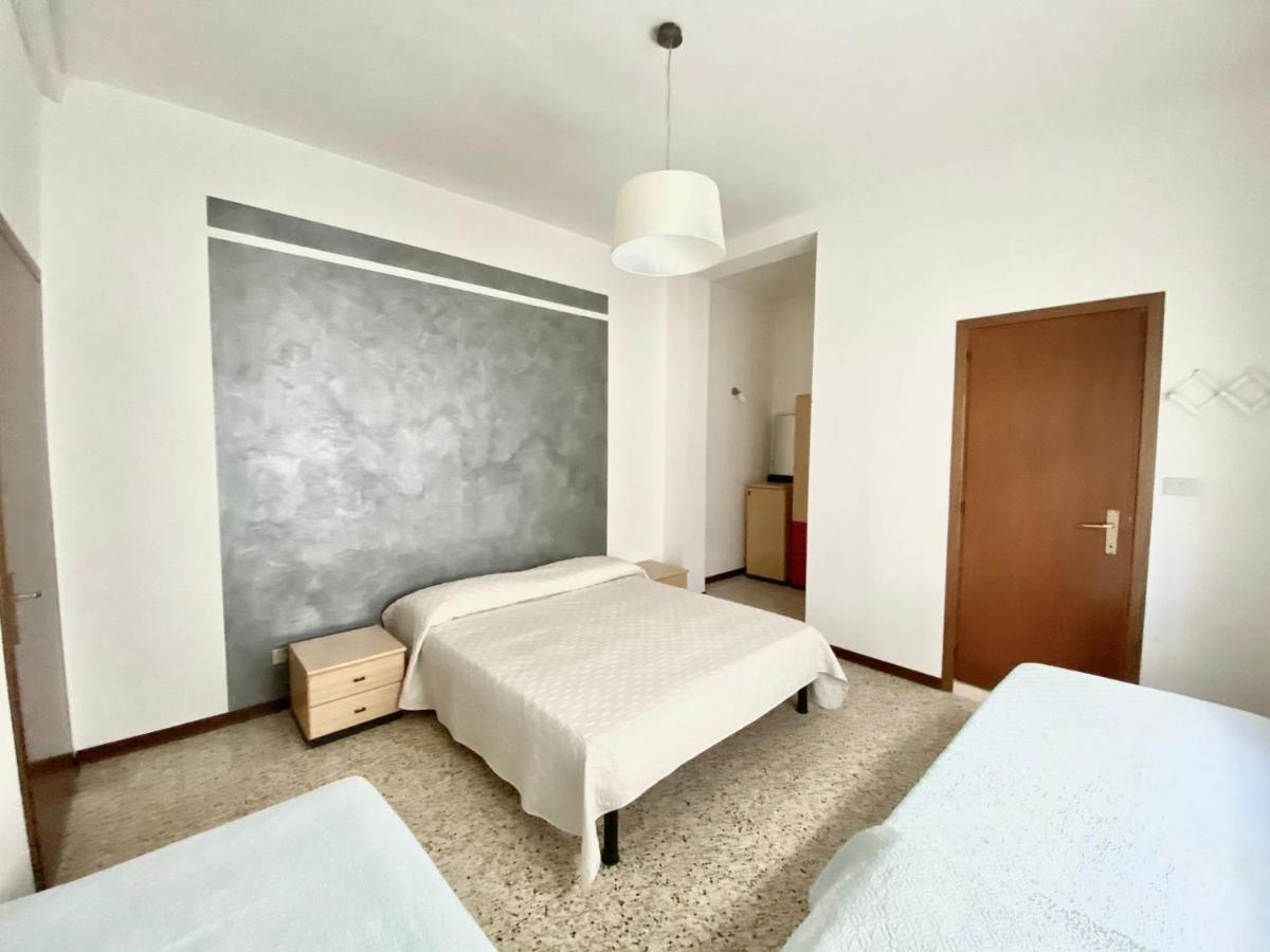 Euroresidence - Piazza Mazzini- 30 Mt Dal Mare - Immobil Relax Jesolo Extérieur photo